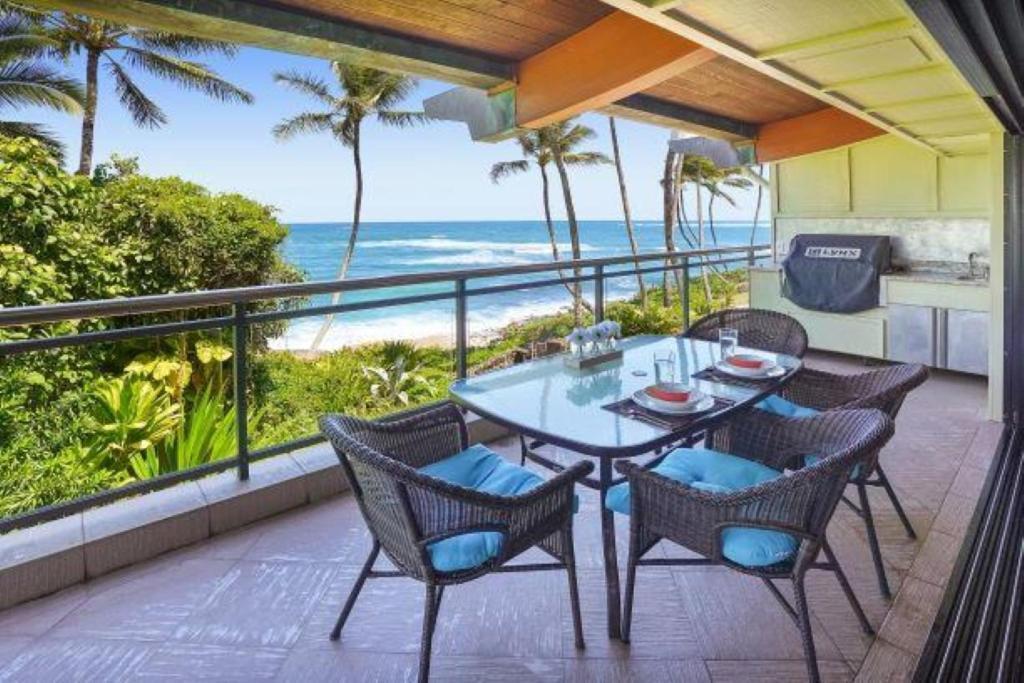 Luxury 2-Story Oceanfront Condo W/ Views & Pool Wailua  外观 照片